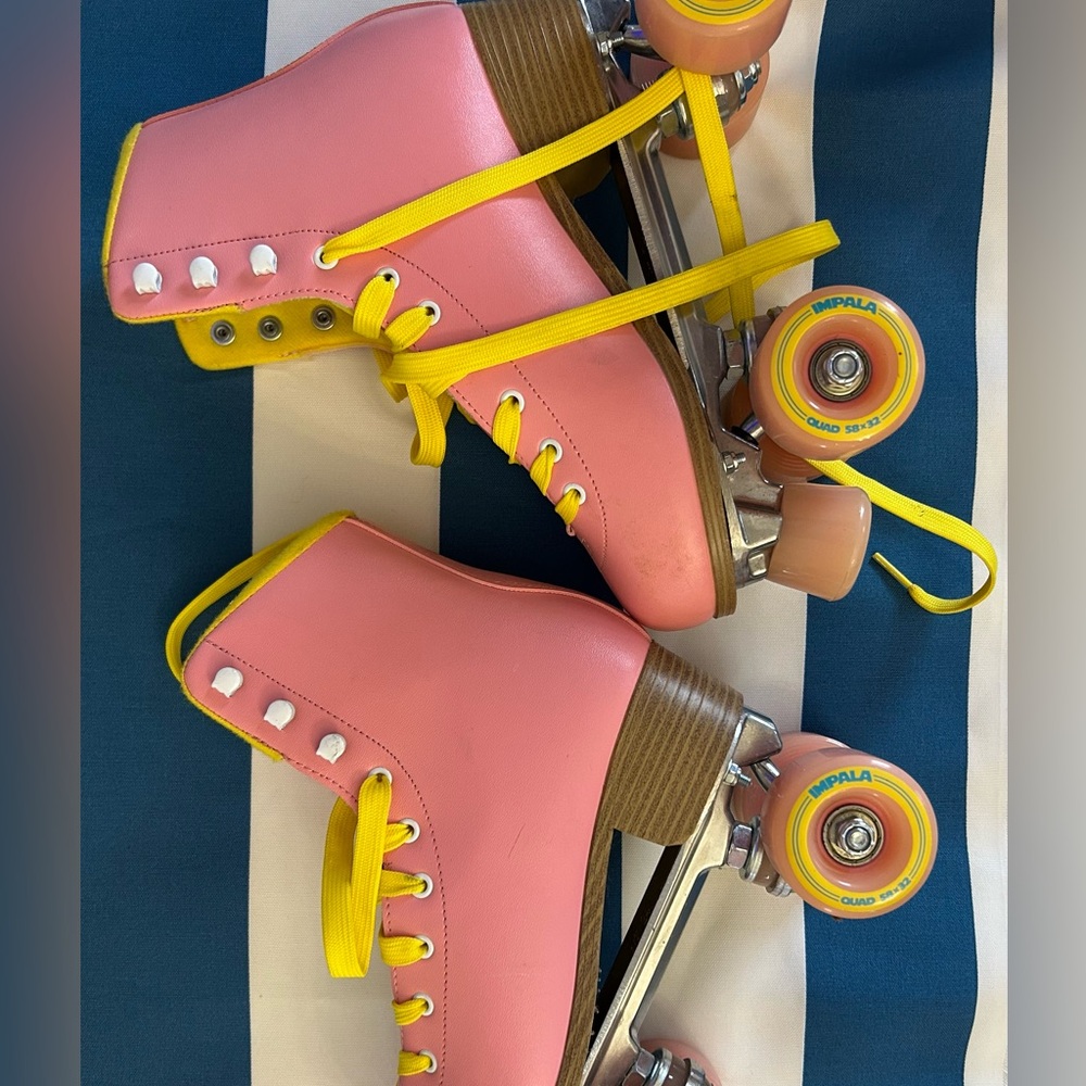 Pink Roller Skates new
